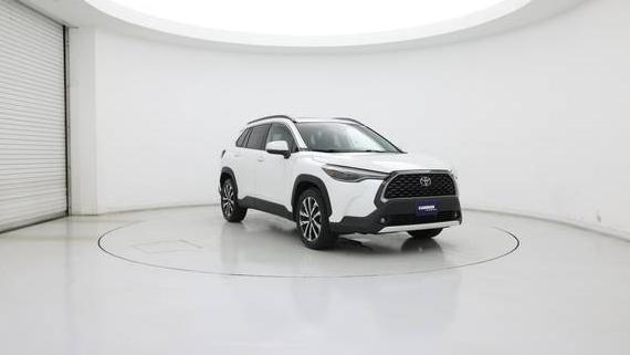 TOYOTA COROLLA CROSS 2022 7MUDAABG9NV033197 image